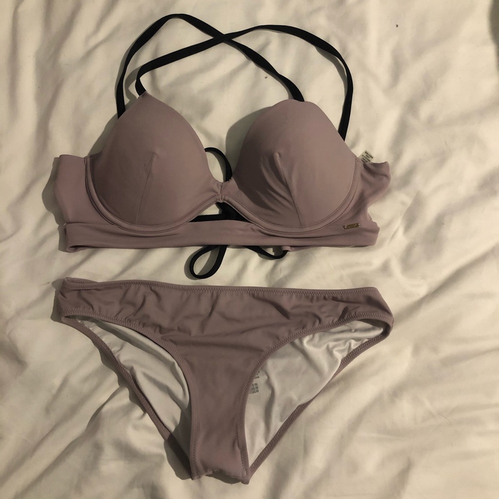 Victoria’s Secret Pink bikini
